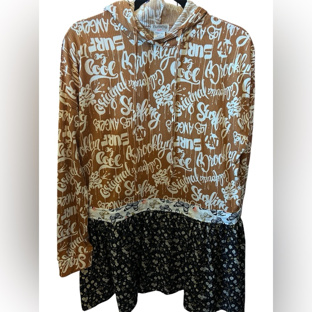Yummy Soft Graphic Hoodie w/ Floral Ruffle Hem | Size L | Boho Layered Look